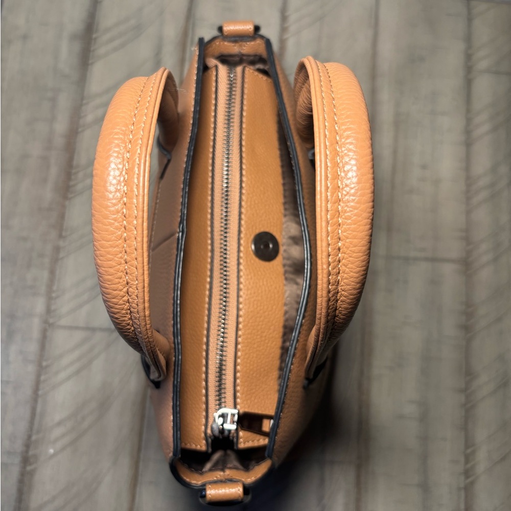 Kattee Tan Cowhide Leather Handbag - Picture 9 of 9